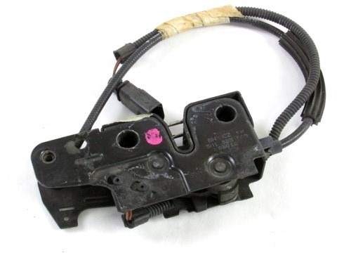 ZAKLEP POKROVA MOTORJA  OEM N. 5M1823509 ORIGINAL REZERVNI DEL VOLKSWAGEN GOLF PLUS 5M1 521 MK1 (2004 - 2009) DIESEL LETNIK 2006