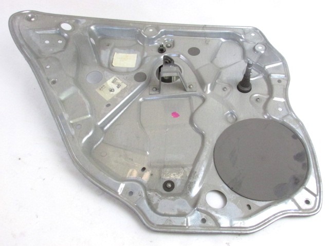 MEHANIZEM ZA ZADNJA VRATA  OEM N. 6Q0839751 ORIGINAL REZERVNI DEL VOLKSWAGEN POLO 9N R (2005 - 10/2009) BENZINA LETNIK 2005