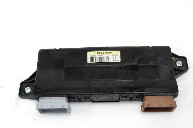 CENTRALNO ZAKLEPANJE OEM N. 60684088 ORIGINAL REZERVNI DEL ALFA ROMEO 159 939 BER/SW (2005 - 2013) DIESEL LETNIK 2008