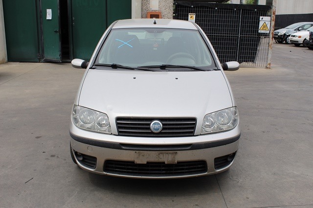 FIAT PUNTO 1.9 D 63KW 5M 5P (2004) RICAMBI IN MAGAZZINO