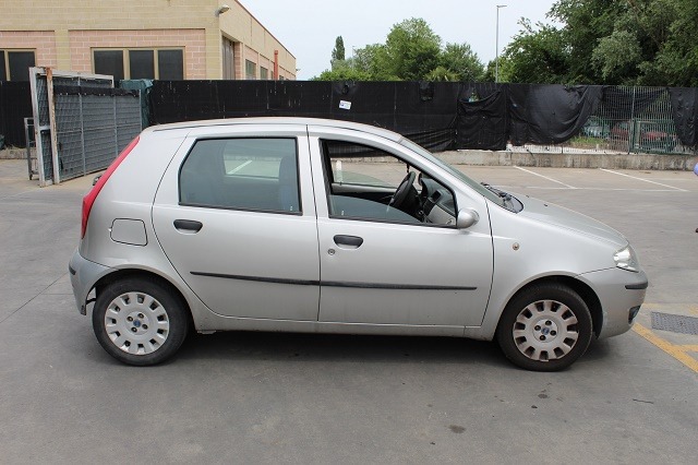 FIAT PUNTO 1.9 D 63KW 5M 5P (2004) RICAMBI IN MAGAZZINO