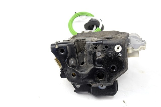 CENTRALNO ZAKLEPANJE ZADNJIH DESNIH VRAT OEM N. 4F0839016 ORIGINAL REZERVNI DEL AUDI A3 MK2R 8P 8PA 8P1 8P7 (2008 - 2012)DIESEL LETNIK 2010