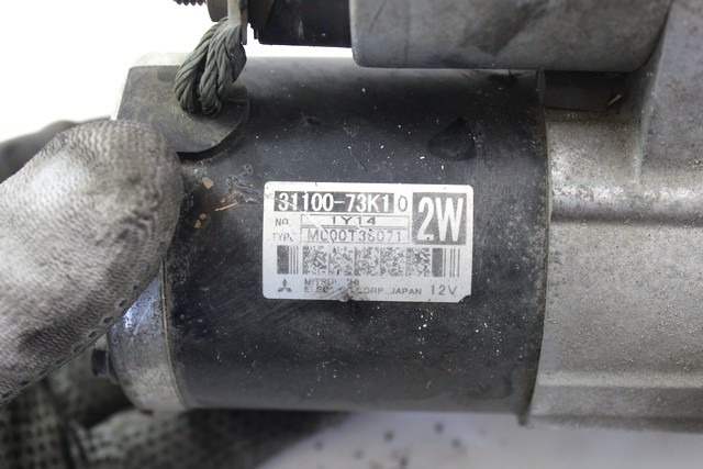 ZAGANJAC MOTORJA  OEM N. 3110073K10 ORIGINAL REZERVNI DEL SUZUKI SWIFT FZ NZ MK4 (2010 - 2017)BENZINA LETNIK 2012