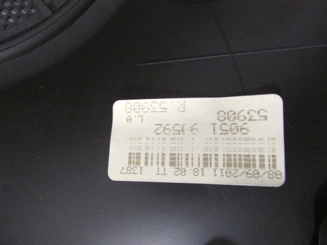 NOTRANJA OBLOGA SPREDNJIH VRAT OEM N. PNADTOPCORSADS07BR5P ORIGINAL REZERVNI DEL OPEL CORSA D R S07 (02/2011 - 2014) BENZINA/GPL LETNIK 2011