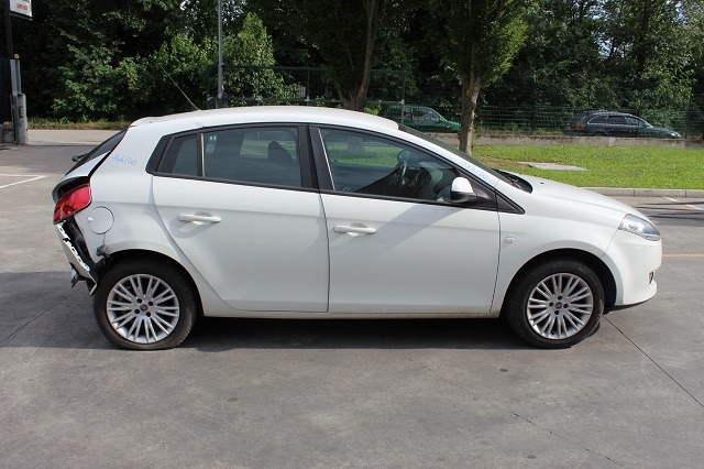 FIAT BRAVO 1.6 D 88KW 6M 5P (2010) RICAMBI IN MAGAZZINO