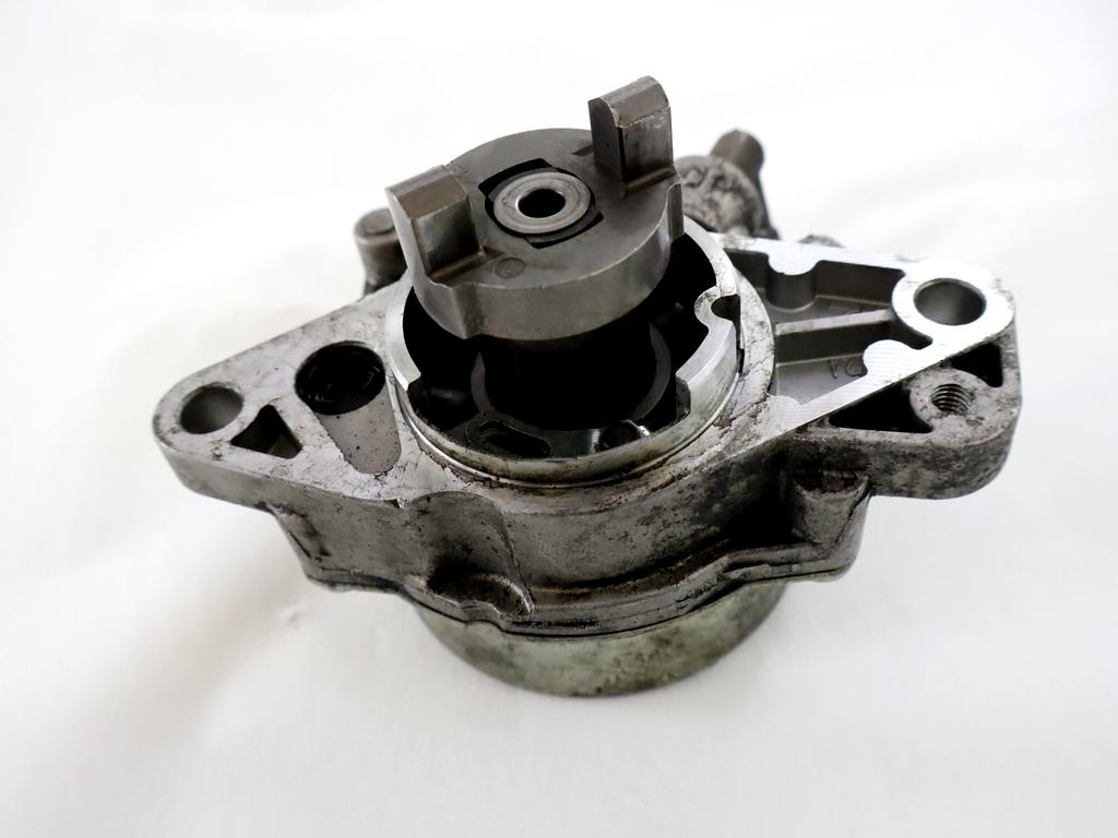 VAKUUM CRPALKA OEM N. 73501358 ORIGINAL REZERVNI DEL FIAT PUNTO 188 MK2 R (2003 - 2011) DIESEL LETNIK 2007