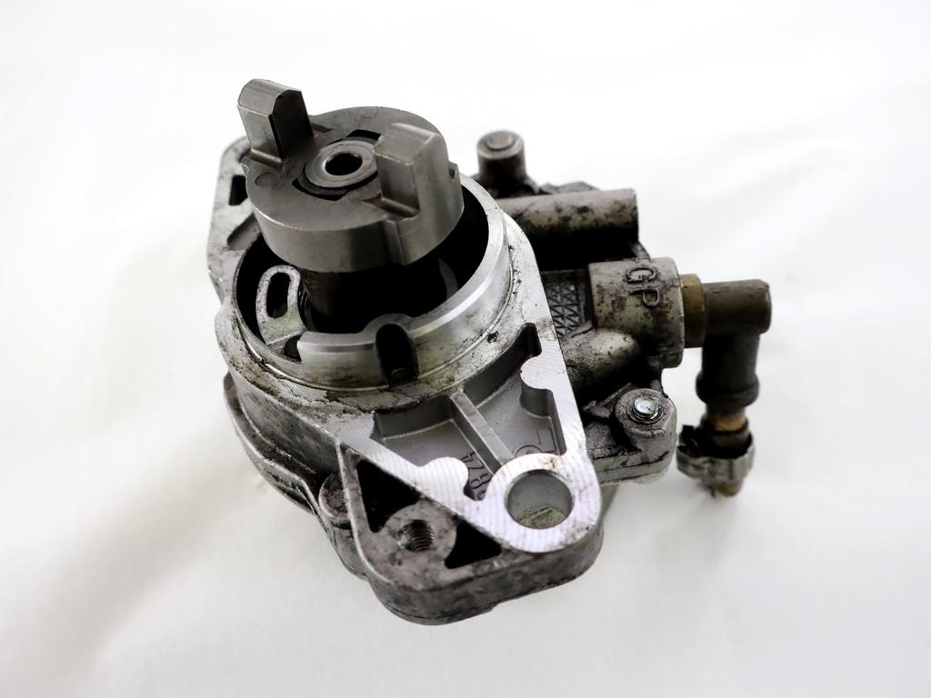 VAKUUM CRPALKA OEM N. 73501358 ORIGINAL REZERVNI DEL FIAT PUNTO 188 MK2 R (2003 - 2011) DIESEL LETNIK 2007