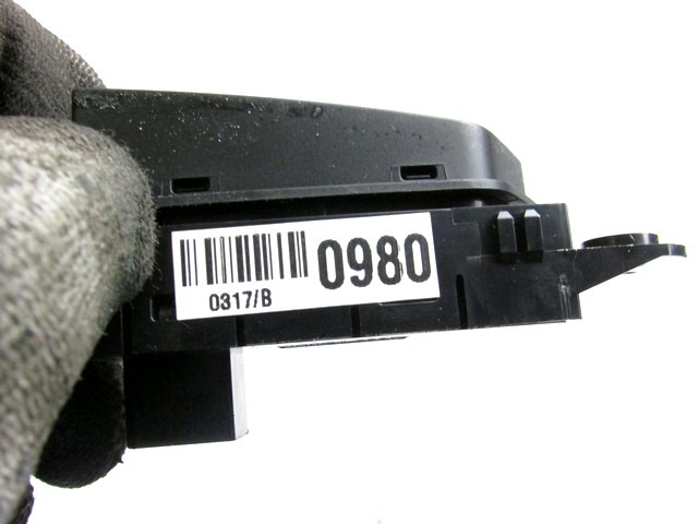 RAZLICNA STIKALA  OEM N. 96930982 ORIGINAL REZERVNI DEL CHEVROLET CRUZE J300 J305 (2009 - 2019) DIESEL LETNIK 2011