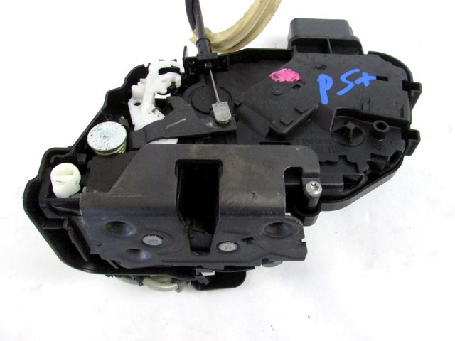 CENTRALNA KLJUCAVNICA ZADJIH LEVIH VRAT OEM N. 30799326 ORIGINAL REZERVNI DEL VOLVO XC60 156 (2008 - 2013)DIESEL LETNIK 2009