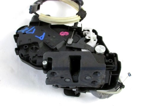 CENTRALNI ZAKLEP SPREDNJIH VRAT  OEM N. 30799303 ORIGINAL REZERVNI DEL VOLVO XC60 156 (2008 - 2013)DIESEL LETNIK 2009