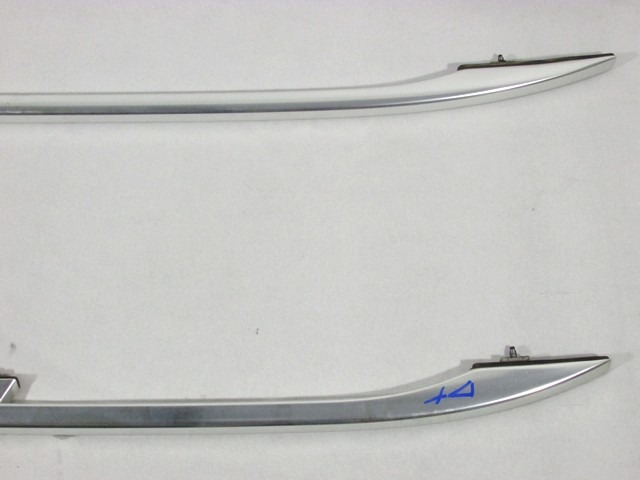 BAR STRE?NI PAR OEM N. 15511 BARRE TETTO COPPIA ORIGINAL REZERVNI DEL AUDI A4 B6 8E2 8E5 BER/SW (2001 - 2005) DIESEL LETNIK 2004