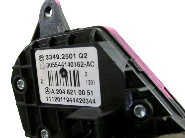 MULTIFUNKCIJSKI VOLAN OEM N. A2048210051 ORIGINAL REZERVNI DEL MERCEDES GLK X204 (2008 - 2012)DIESEL LETNIK 2011