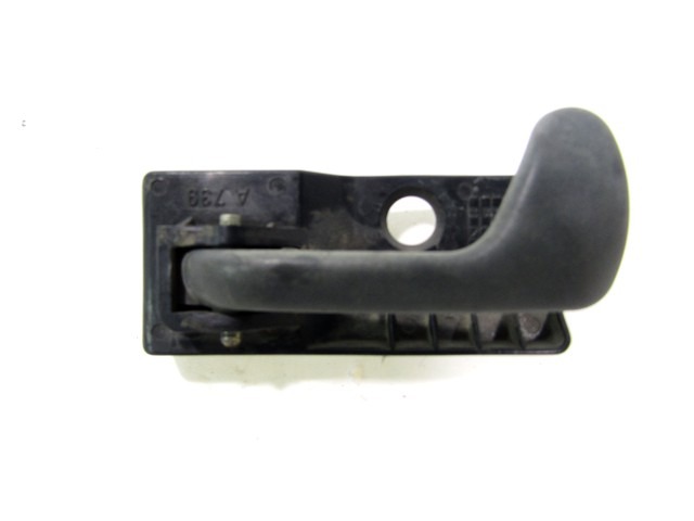 NOTRANJA KLJUKA  OEM N. 182584060 ORIGINAL REZERVNI DEL FIAT PUNTO 176 MK1/MK1 CABRIO (1993 - 08/1999) BENZINA LETNIK 1998