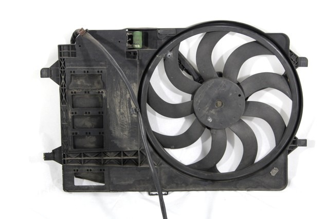 VENTILATOR HLADILNIKA OEM N. 17421475577 ORIGINAL REZERVNI DEL MINI ONE / COOPER / COOPER S R50 R52 R53 (2001-2006) BENZINA LETNIK 2002