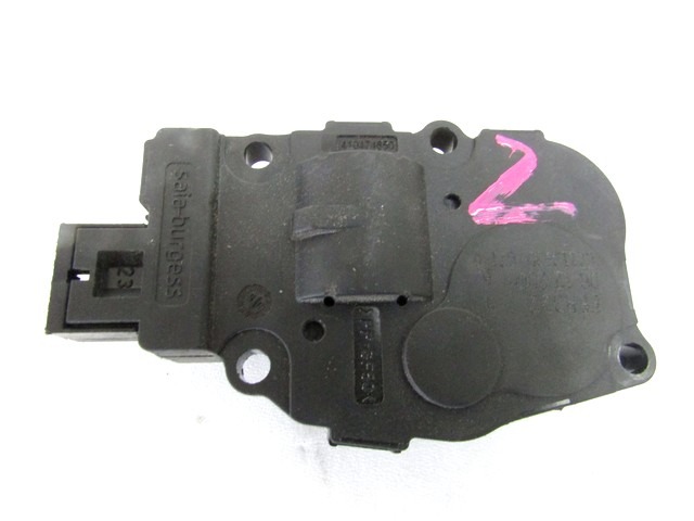 MOTORCEK OGREVANJA OEM N. CZ113930-071 ORIGINAL REZERVNI DEL BMW SERIE 3 BER/SW/COUPE/CABRIO E90/E91/E92/E93 (2005 -2009) DIESEL LETNIK 2006