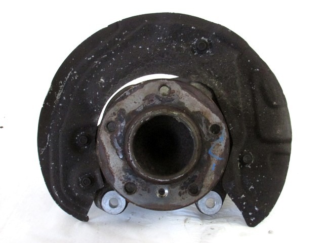 VRTLJIVI LEZAJ DESNO / PESTO KOLESA Z LEZAJEM SPREDAJ OEM N. 31216764444 ORIGINAL REZERVNI DEL BMW SERIE 3 BER/SW/COUPE/CABRIO E90/E91/E92/E93 (2005 -2009) DIESEL LETNIK 2006