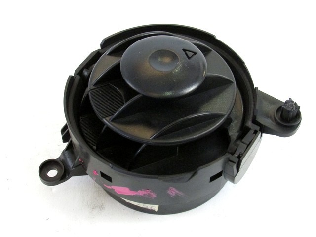 CENTRALNE PREZRACEVALNE SOBE  OEM N. 1207753 ORIGINAL REZERVNI DEL FORD FUSION JU (2002 - 02/2006) BENZINA LETNIK 2004