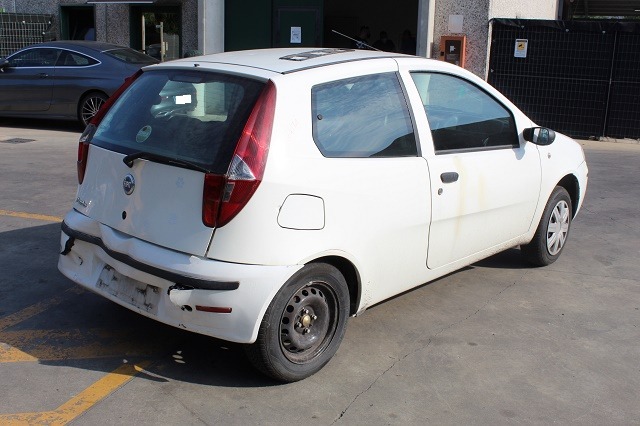 FIAT PUNTO 1.2 B 44KW 5M 3P (2003) RICAMBI IN MAGAZZINO