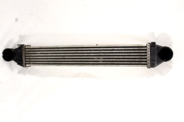 HLADILNIK INTERCOOLER OEM N. A1695000000 ORIGINAL REZERVNI DEL MERCEDES CLASSE B W245 T245 5P (2005 - 2011) DIESEL LETNIK 2007