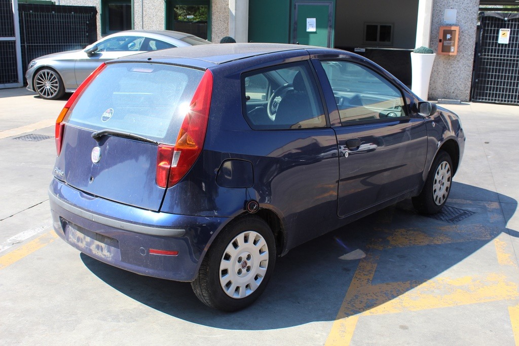 FIAT PUNTO 1.2 G 44KW 5M 3P (2010) RICAMBI IN MAGAZZINO