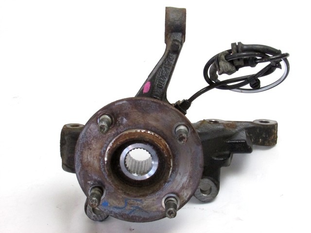 LEVI VRTLJIVI LEZAJ / PESTO KOLESA Z LEZAJEM SPREDAJ OEM N. 8V51-3K170 ORIGINAL REZERVNI DEL FORD FIESTA CB1 CNN MK6 (09/2008 - 11/2012) DIESEL LETNIK 2012