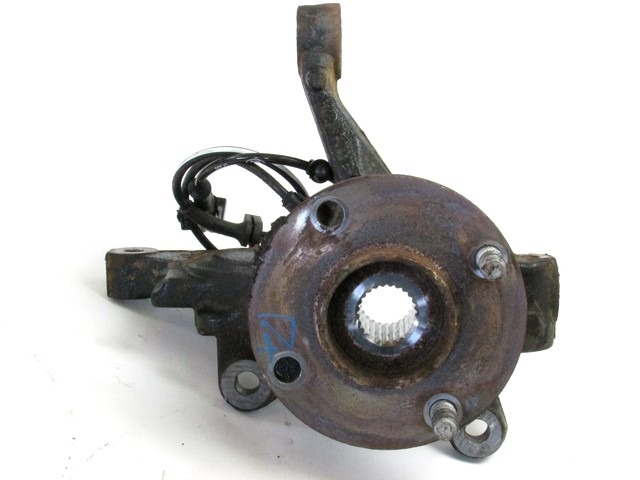 VRTLJIVI LEZAJ DESNO / PESTO KOLESA Z LEZAJEM SPREDAJ OEM N. 8V51-3K171 ORIGINAL REZERVNI DEL FORD FIESTA CB1 CNN MK6 (09/2008 - 11/2012) DIESEL LETNIK 2012