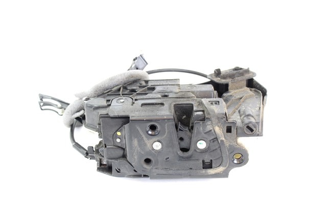 CENTRALNI ZAKLEP SPREDNJIH VRAT  OEM N. 5K1837016B ORIGINAL REZERVNI DEL VOLKSWAGEN POLO 6R1 6C1 (06/2009 - 02/2014) DIESEL LETNIK 2011