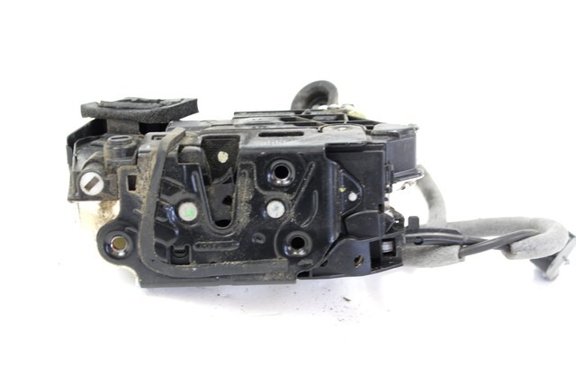 CENTRALNA KLJUCAVNICA ZADJIH LEVIH VRAT OEM N. 5K4839015F ORIGINAL REZERVNI DEL VOLKSWAGEN POLO 6R1 6C1 (06/2009 - 02/2014) DIESEL LETNIK 2011