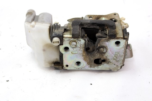 CENTRALNO ZAKLEPANJE ZADNJIH DESNIH VRAT OEM N. 46536063 ORIGINAL REZERVNI DEL FIAT PUNTO 188 MK2 R (2003 - 2011) DIESEL LETNIK 2004