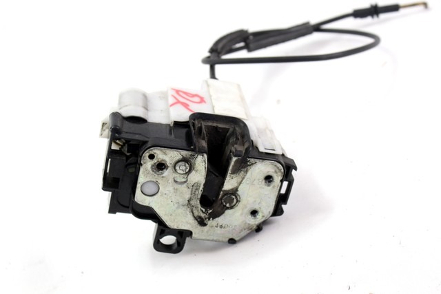 CENTRALNI ZAKLEP SPREDNJIH VRAT  OEM N. 51827594 ORIGINAL REZERVNI DEL FIAT 500 CINQUECENTO 312 MK3 (2007 - 2015) BENZINA LETNIK 2008