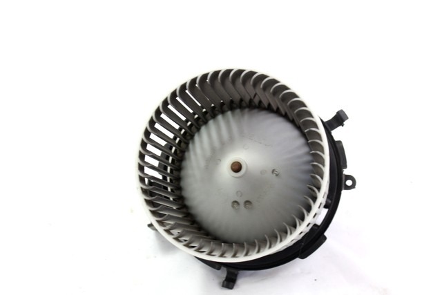 VENTILATOR  KABINE  OEM N. 77364885 ORIGINAL REZERVNI DEL FIAT 500 CINQUECENTO 312 MK3 (2007 - 2015) BENZINA LETNIK 2008