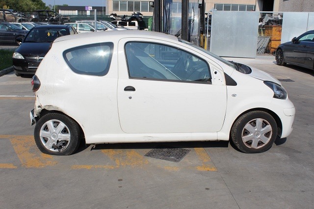 TOYOTA AYGO 1.0 B 50KW 5M 3P (2011) RICAMBI IN MAGAZZINO