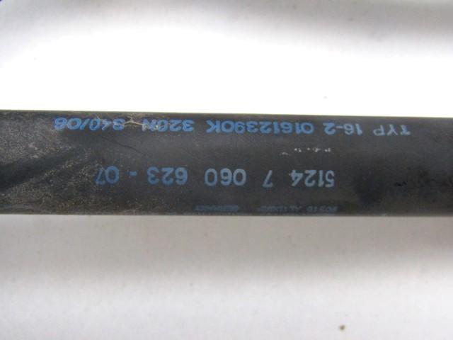 AMORTIZERJI PRTLJAZNIH VRAT  OEM N. 51247060623 ORIGINAL REZERVNI DEL BMW SERIE 3 BER/SW/COUPE/CABRIO E90/E91/E92/E93 (2005 -2009) DIESEL LETNIK 2007