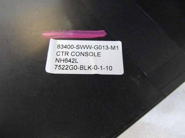 PLASTIKA MED SEDEZI BREZ NASLONJALA ROK OEM N. 83400-SWW-G013-M1 ORIGINAL REZERVNI DEL HONDA CRV RD MK3 (2006 -2012)DIESEL LETNIK 2007