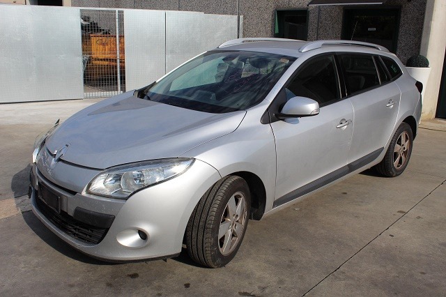 RENAULT MEGANE 3 SW 1.5 D 81KW 6M 5P (2010) RICAMBI IN MAGAZZINO