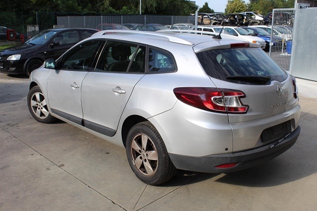 RENAULT MEGANE 3 SW 1.5 D 81KW 6M 5P (2010) RICAMBI IN MAGAZZINO