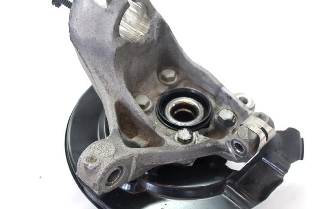 LEVI VRTLJIVI LEZAJ / PESTO KOLESA Z LEZAJEM SPREDAJ OEM N. 31387650 ORIGINAL REZERVNI DEL VOLVO V40 MK1 525 526 (2012 - 2016)DIESEL LETNIK 2012