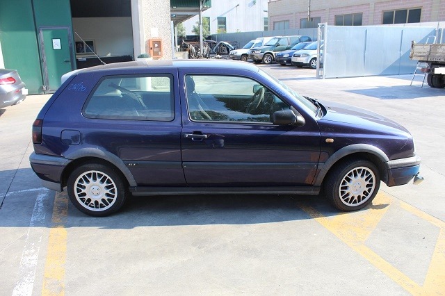 VOLKSWAGEN GOLF 3 1.6 B 74KW 5M 3P (1996) RICAMBI IN MAGAZZINO