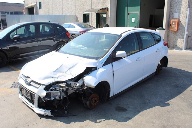 FORD FOCUS 1.6 D 85KW 6M 5P (2011) RICAMBI IN MAGAZZINO