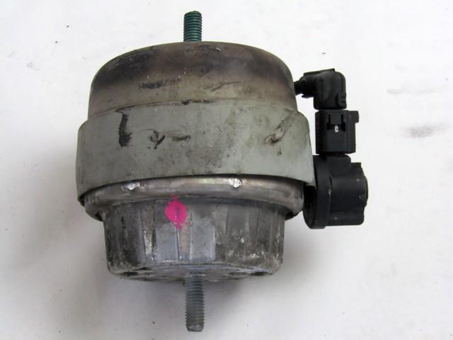 NOSILCI MOTORJA/DRUGO OEM N. 4F0199379 ORIGINAL REZERVNI DEL AUDI A6 C6 4F2 4FH 4F5 BER/SW/ALLROAD (07/2004 - 10/2008) DIESEL LETNIK 2006