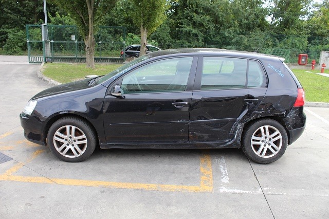 VOLKSWAGEN GOLF 5 1.9 D 77KW 5M 5P (2007) RICAMBI IN MAGAZZINO