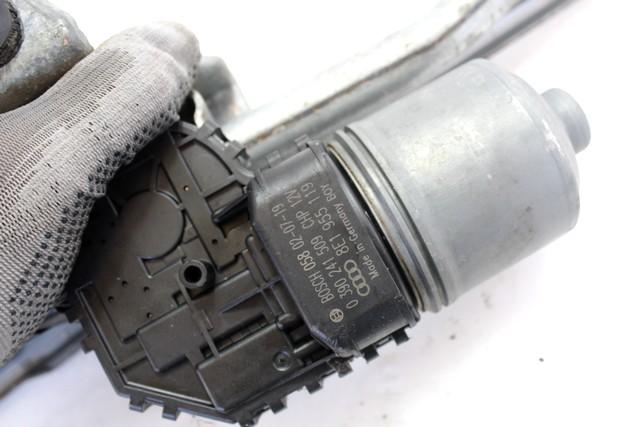 MOTORCEK PREDNJIH BRISALCEV OEM N. 8E1955199 ORIGINAL REZERVNI DEL AUDI A4 B6 8E2 8E5 BER/SW (2001 - 2005) DIESEL LETNIK 2002