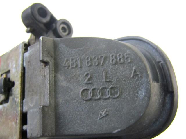 ZUNANJA KLJUKA ZADNJA LEVA VRATA OEM N. 4B1837885 ORIGINAL REZERVNI DEL AUDI A4 B5 BER/SW (1994 - 12/2000) DIESEL LETNIK 2000