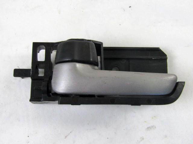 NOTRANJA KLJUKA  OEM N. 93195907 ORIGINAL REZERVNI DEL OPEL AGILA B H08 (2008 - 2015)BENZINA LETNIK 2009