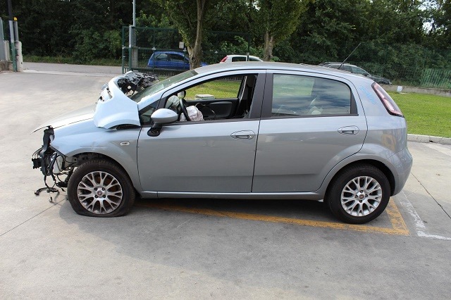 FIAT PUNTO EVO 1.3 D 70KW 5M 5P (2011) RICAMBI IN MAGAZZINO