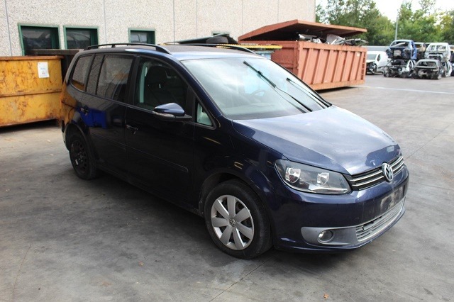 VOLKSWAGEN TOURAN 1.6 D 77KW 6M 5P (2011) RICAMBI IN MAGAZZINO