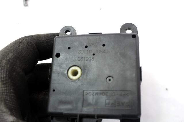 MOTORCEK OGREVANJA OEM N. 3J110-30840 ORIGINAL REZERVNI DEL NISSAN X-TRAIL T30 (2001 - 08/2007) DIESEL LETNIK 2004