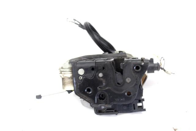 CENTRALNO ZAKLEPANJE PREDNIH LEVIH VRAT OEM N. 1P1837015 ORIGINAL REZERVNI DEL SEAT LEON 1P1 MK2 (2005 - 2012) DIESEL LETNIK 2010