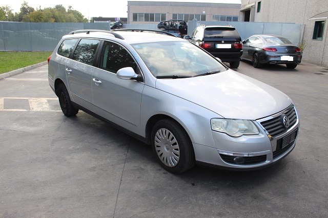 VOLKSWAGEN PASSAT SW 2.0 D 103KW 6M 5P (2006) RICAMBI IN MAGAZZINO