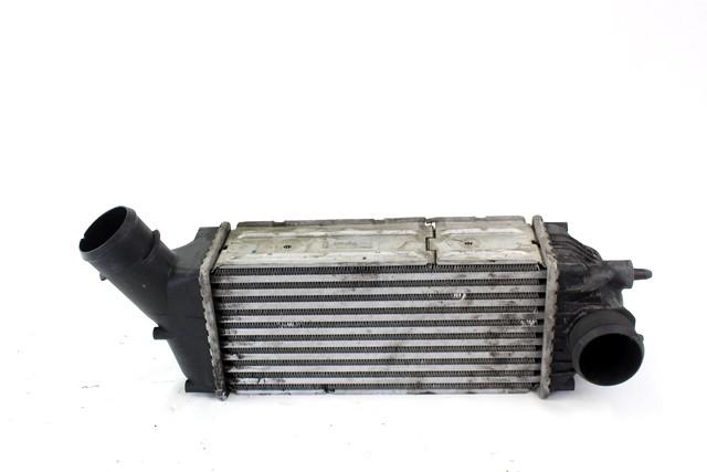 HLADILNIK INTERCOOLER OEM N. 9646694680 ORIGINAL REZERVNI DEL PEUGEOT 307 3A/B/C/E/H BER/SW/CABRIO (2001 - 2009) DIESEL LETNIK 2007